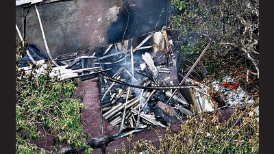 Mumbai, India. May 28, 2024: Six employees of the garment factory were injured, with five sustaining burns after a fire broke out in a garment factory building in the Dharavi area of Mumbai early on Tuesday. May 28, 2024. (Photo by Raju Shinde/HT Photo)