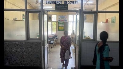 Nodal officer Dr Charan Kamal said had written to his seniors to deploy additional staff, including three staff nurses, four pharmacy students and all district residency programme doctors, at Ludhiana civil hospital on June 1. (Manish/HT)