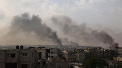 Smoke billows following Israeli strikes in Rafah city in the southern Gaza Strip amid the ongoing conflict between Israel and the Palestinian Hamas militant group. (AFP) Smoke billows following Israeli strikes in Rafah city in the southern Gaza Strip amid the ongoing conflict between Israel and the Palestinian Hamas militant group. (AFP)