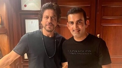 Shah Rukh Khan with Gautam Gambhir Shah Rukh Khan with Gautam Gambhir