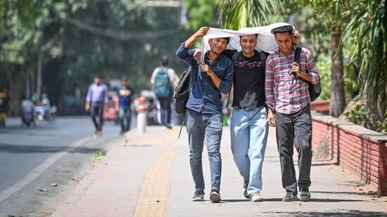 The India Meteorological Department (IMD) has forecast similar weather to prevail in Delhi-NCR on Wednesday as well. (Sanchit Khanna/HT Photo)