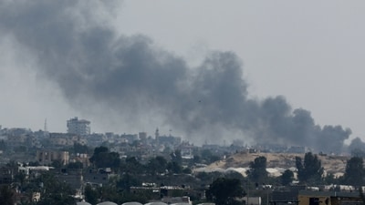 Smoke rises following Israeli strikes during an Israeli military operation in Rafah, as seen from Khan Younis, in the southern Gaza Strip, (Reuters) (REUTERS)