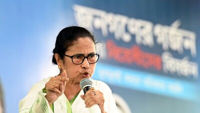 West Bengal Mamata Banerjee addressing a public rally in South 24 Parganas district. (HT Photo) West Bengal Mamata Banerjee addressing a public rally in South 24 Parganas district. (HT Photo)