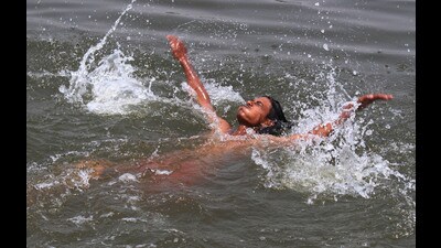 Prayagraj sweltered at 48.8 degrees Celsius, surpassing all previous May temperature records. (HT Photo) Prayagraj sweltered at 48.8 degrees Celsius, surpassing all previous May temperature records. (HT Photo)