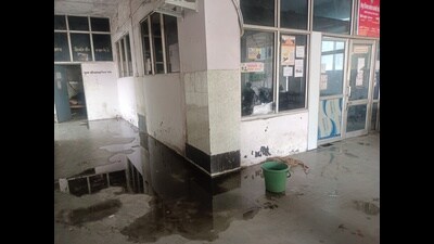 Waiting area at Charbagh bus station (HT Photo) Waiting area at Charbagh bus station (HT Photo)