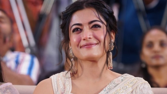 Rashmika Mandanna sinema etkinliklerinde neden İngilizce konuşmadığını şöyle açıklıyor: “Kendimi rahatsız hissediyorum…”