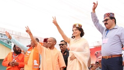 Uttar Pradesh CM Yogi Adityanath with Bharatiya Janata Party (BJP) candidate Kangana Ranaut during an election rally in Kullu, Himachal Pradesh. (AP) Uttar Pradesh CM Yogi Adityanath with Bharatiya Janata Party (BJP) candidate Kangana Ranaut during an election rally in Kullu, Himachal Pradesh. (AP)