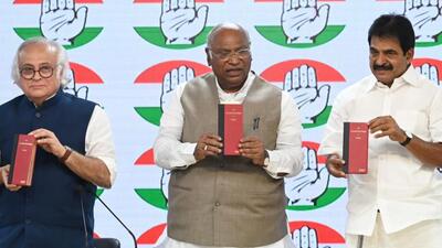 Mallikarjun Kharge said PM Modi spoke about ‘mandir-masjid’ and divisive issues 421 times during poll campaigning (HT Photo/Vipin Kumar) Mallikarjun Kharge said PM Modi spoke about ‘mandir-masjid’ and divisive issues 421 times during poll campaigning (HT Photo/Vipin Kumar)
