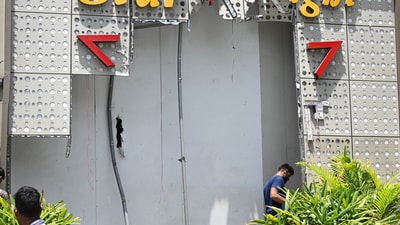 Navi Mumbai, India - May 29, 2024:NMMC Belapur & Turbhe department targets ladies bars and pubs at Belapur in Navi Mumbai, India, on Wednesday, May 29, 2024. (Photo by Bachchan Kumar/ HT PHOTO) (HT PHOTO) Navi Mumbai, India - May 29, 2024:NMMC Belapur & Turbhe department targets ladies bars and pubs at Belapur in Navi Mumbai, India, on Wednesday, May 29, 2024. (Photo by Bachchan Kumar/ HT PHOTO) (HT PHOTO)