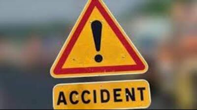 One dead, 24 injured in truck-bus collision in Prayagraj (pic for representation)