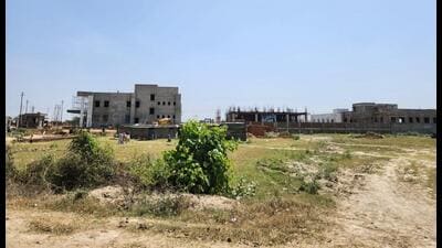 There are 91 more industrial units near Noida international airport, where the construction work is underway and these will also start operations at the earliest. (HT Photo) There are 91 more industrial units near Noida international airport, where the construction work is underway and these will also start operations at the earliest. (HT Photo)