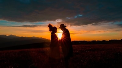 We should constantly keep asking ourselves if the relationship is worth pursuing – this will help us to clarify the things that we have doubts about. We should constantly keep asking ourselves if the relationship is worth pursuing – this will help us to clarify the things that we have doubts about. 