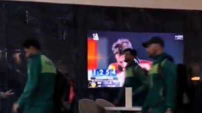 Pakistan fans ignore the IPL final. Pakistan fans ignore the IPL final.