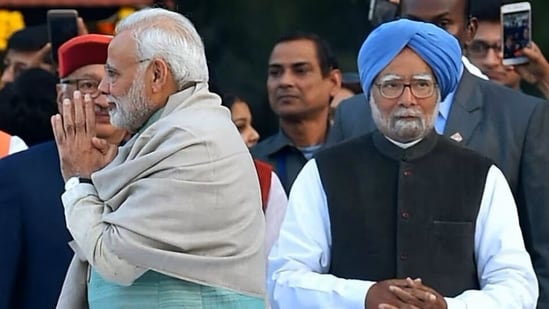 Prime Minister Narendra Modia and former PM Manmohan Singh