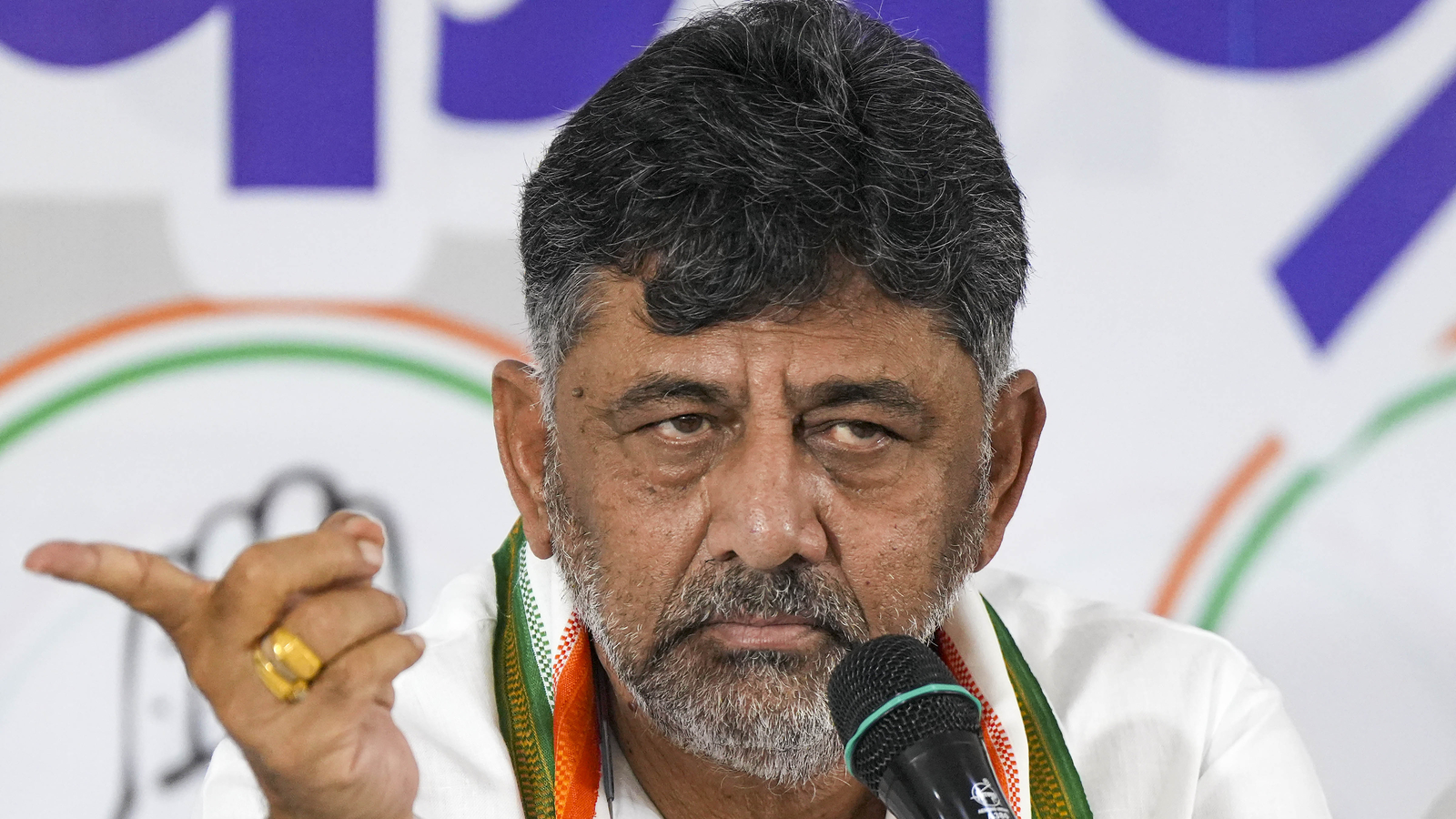 Afternoon brief: DK Shivakumar claims black magic ritual against him; Air India flight delayed by over 8 hours, and more - Vimarsana News