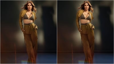 Assisted by celebrity fashion stylist Sukriti Grover, She kept her accessories minimum to let her outfit shine and just styled her chic look with a pair of gold hoop earrings, matching statement ring adorning her finger and a pair of nude pump heels, perfectly complementing her look. (Instagram/@kritisanon) Assisted by celebrity fashion stylist Sukriti Grover, She kept her accessories minimum to let her outfit shine and just styled her chic look with a pair of gold hoop earrings, matching statement ring adorning her finger and a pair of nude pump heels, perfectly complementing her look. (Instagram/@kritisanon)