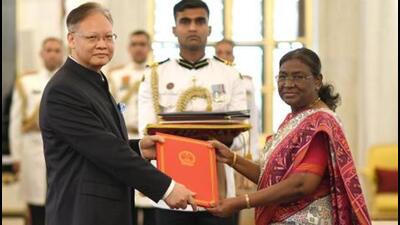 Chinese envoy Xu Feihong presented his credentials to President Droupadi Murmu on Friday (X/China_Amb_India) Chinese envoy Xu Feihong presented his credentials to President Droupadi Murmu on Friday (X/China_Amb_India)