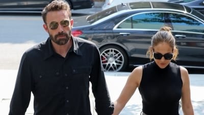 Jennifer Lopez revealed why she always walks a step behind Ben Affleck. Jennifer Lopez revealed why she always walks a step behind Ben Affleck.