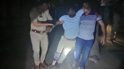 Police received a tip off that the suspect might travel from Sector 51 to Sector 76 metro station service road, and teams were deployed to nab him. (HT Photo) Police received a tip off that the suspect might travel from Sector 51 to Sector 76 metro station service road, and teams were deployed to nab him. (HT Photo)