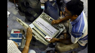 Polling officials collect EVMs and other election equipment in Kolkata on Friday. (Samir Jana/HT Photo) Polling officials collect EVMs and other election equipment in Kolkata on Friday. (Samir Jana/HT Photo)