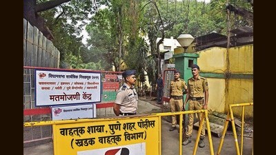 Pune dist administration has placed a three-tier system of security at the counting centres as per the guidelines of the Election Commission (EC). (HT PHOTO) Pune dist administration has placed a three-tier system of security at the counting centres as per the guidelines of the Election Commission (EC). (HT PHOTO)