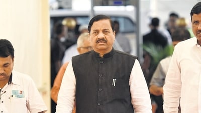 Sunil Tatkare (Hindustan Times) Sunil Tatkare (Hindustan Times)