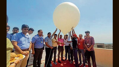 The weather balloon launched National Remote Sensing Centre in collaboration with Central University of Jammu. (HT PHOTO)