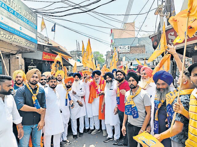 SAD Anandpur Sahib candidate Prem Singh Chandumajra during a public gathering on Thursday. (HT photo)