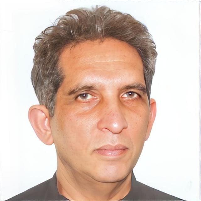 Author Shyam Bhatia (Courtesy the publisher)
