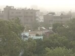 Delhi weather: Duststorm sweeps Delhi-NCR after scorching heat Delhi weather: Duststorm sweeps Delhi-NCR after scorching heat