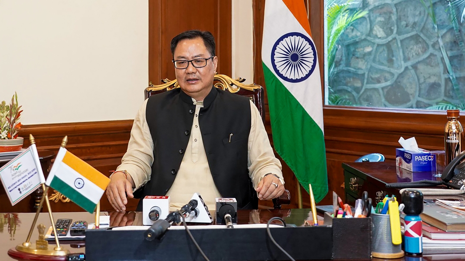 Delhi's 52.9 degree temperature row: Kiren Rijiju reveals correct figure - Vimarsana News