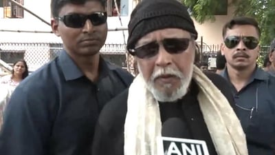 Mithun Chakraborthy came early to cast his vote in North Kolkata on Saturday. “I have done my duty,” he told the press showing off his inked finger afterwards. He was also spotted patiently waiting to cast vote. Mithun Chakraborthy came early to cast his vote in North Kolkata on Saturday. “I have done my duty,” he told the press showing off his inked finger afterwards. He was also spotted patiently waiting to cast vote.