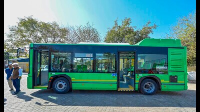 Officials said the drivers will now be trained at the Nand Nagri depot by 14 trainers in batches of 120 for six days by DTC and will be given a certificate at the end. (Raj K Raj/HT Photo) Officials said the drivers will now be trained at the Nand Nagri depot by 14 trainers in batches of 120 for six days by DTC and will be given a certificate at the end. (Raj K Raj/HT Photo)