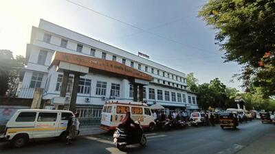 Pune --- A view of the Sasoon hospital.--- Photo By -- Mahendra Kolhe Pune --- A view of the Sasoon hospital.--- Photo By -- Mahendra Kolhe