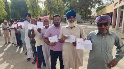 Voters queue up to exercise their franchise at a polling booth in Bathinda on Saturday. (Sanjeev Kumar/HT) Voters queue up to exercise their franchise at a polling booth in Bathinda on Saturday. (Sanjeev Kumar/HT)