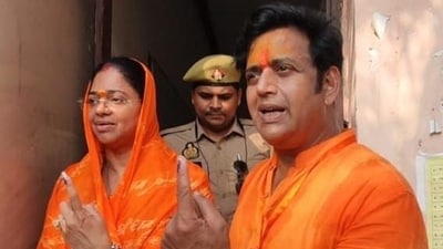 Bhojpuri film star and BJP candidate Ravi Kishan Shukla casts his vote in Gorakhpur, Uttar Pradesh. (HT Photo) Bhojpuri film star and BJP candidate Ravi Kishan Shukla casts his vote in Gorakhpur, Uttar Pradesh. (HT Photo)