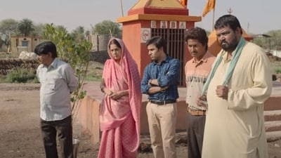 Panchayat season 3 features Jitendra Kumar, Neena Gupta and Raghubir Yadav. Panchayat season 3 features Jitendra Kumar, Neena Gupta and Raghubir Yadav.