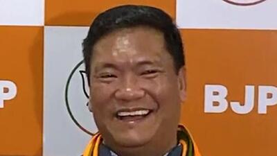 Arunachal Pradesh Chief Minister Pema Khandu addresses a press conference on the BJP’s victory in the state assembly elections in Itanagar on Sunday. (ANI) Arunachal Pradesh Chief Minister Pema Khandu addresses a press conference on the BJP’s victory in the state assembly elections in Itanagar on Sunday. (ANI)
