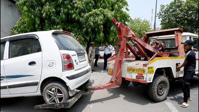 Except vehicles related to elections, all traffic movement will be restricted around Phool Mandi Phase 2,and also from Phool Mandi to Sector 88 Kent RO Chowk. (Sunil Ghosh/HT Photo) Except vehicles related to elections, all traffic movement will be restricted around Phool Mandi Phase 2,and also from Phool Mandi to Sector 88 Kent RO Chowk. (Sunil Ghosh/HT Photo)