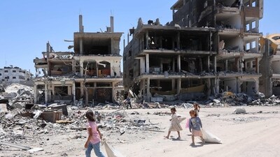 Israel is looking into an alternative local governing body for Gaza, the defence minister said on Sunday, proposing a future beyond Hamas but giving no idea who those challengers might be. (AFP) Israel is looking into an alternative local governing body for Gaza, the defence minister said on Sunday, proposing a future beyond Hamas but giving no idea who those challengers might be. (AFP)