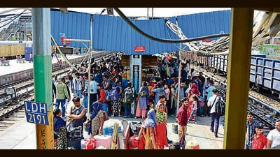 Passengers wait at the Ludhiana railway station on Sunday. (Manish/HT) Passengers wait at the Ludhiana railway station on Sunday. (Manish/HT)