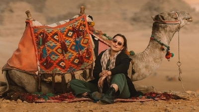 Sonakshi wrote in her caption, "Lo and behold - the great Pyramids of Giza... aur saath mein feature karte hue - ship of the desert Camel bhai(featuring camel brother). That's one off the bucket list..." Sonakshi wrote in her caption, "Lo and behold - the great Pyramids of Giza... aur saath mein feature karte hue - ship of the desert Camel bhai(featuring camel brother). That's one off the bucket list..."