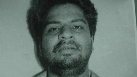 Munna alias Mohammad Ali Khan alias Manoj Kumar Bhawarlal Gupta (59), was serving life imprisonment in the 1993 Mumbai serial bomb blasts case. (HT FILE)