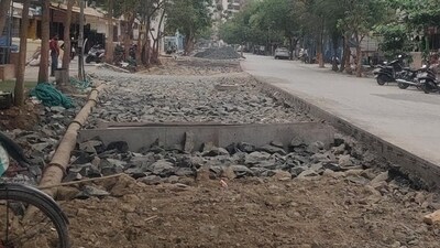 Potholes, trenches and half-baked roads: For motorists in Mira-Bhayandar, death is lurking around the corner Potholes, trenches and half-baked roads: For motorists in Mira-Bhayandar, death is lurking around the corner