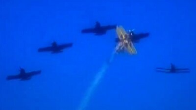 A video captured by a spectator and posted on social media depicted the formation of six planes in flight. (X/@fl360aero) A video captured by a spectator and posted on social media depicted the formation of six planes in flight. (X/@fl360aero)