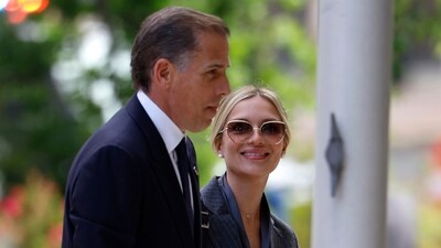 WILMINGTON, DELAWARE - JUNE 03: Melissa Cohen Biden looks to her husband Hunter Biden, son of U.S. President Joe Biden, as they arrive to the J. Caleb Boggs Federal Building on June 03, 2024 in Wilmington, Delaware. Biden is standing trial for felony gun charges. Anna Moneymaker/Getty Images/AFP (Photo by Anna Moneymaker / GETTY IMAGES NORTH AMERICA / Getty Images via AFP) (Getty Images via AFP) WILMINGTON, DELAWARE - JUNE 03: Melissa Cohen Biden looks to her husband Hunter Biden, son of U.S. President Joe Biden, as they arrive to the J. Caleb Boggs Federal Building on June 03, 2024 in Wilmington, Delaware. Biden is standing trial for felony gun charges. Anna Moneymaker/Getty Images/AFP (Photo by Anna Moneymaker / GETTY IMAGES NORTH AMERICA / Getty Images via AFP) (Getty Images via AFP)