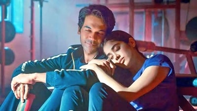 Rajkummar Rao and Janhvi Kapoor in a still from Mr and Mrs Mahi. Rajkummar Rao and Janhvi Kapoor in a still from Mr and Mrs Mahi.