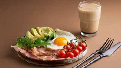 The process of digesting and metabolising protein requires more energy than other nutrients – this helps the body to boost overall metabolism. (Freepik) The process of digesting and metabolising protein requires more energy than other nutrients – this helps the body to boost overall metabolism. (Freepik)