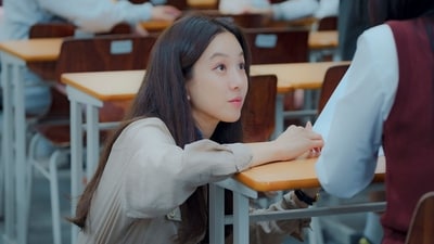 Jung Ryeo Won on The Midnight Romance at Hagwon. (Studio Dragon) Jung Ryeo Won on The Midnight Romance at Hagwon. (Studio Dragon)
