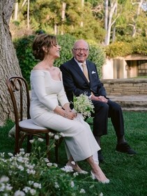 Rupert Murdoch and Elena Zhukova posing for a photo. (AP) Rupert Murdoch and Elena Zhukova posing for a photo. (AP)